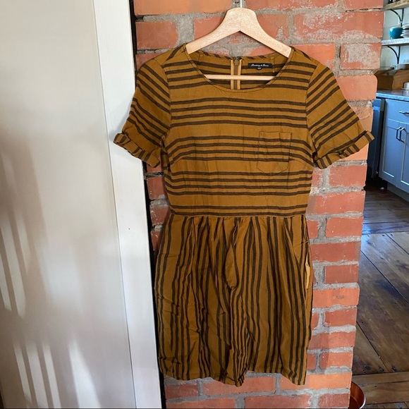 Striped skater dress with pockets - Picture 1 of 4